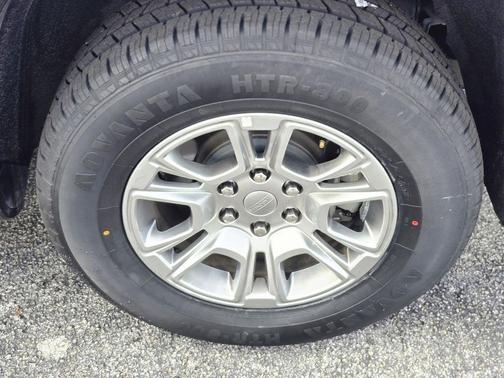 2024 Jeep Wagoneer Base