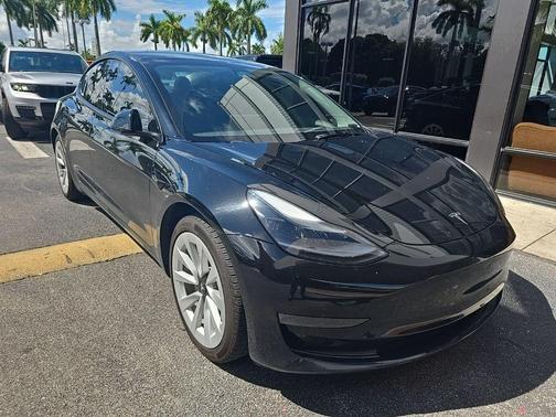 2023 Tesla Model 3 Base