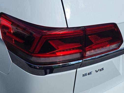 2023 Volkswagen Atlas 3.6L SE w/Technology