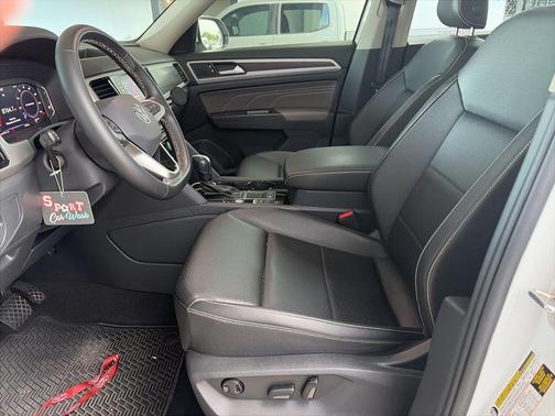 2023 Volkswagen Atlas 3.6L SE w/Technology