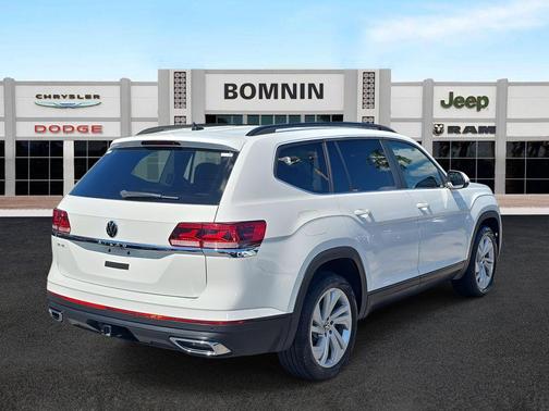 2023 Volkswagen Atlas 3.6L SE w/Technology