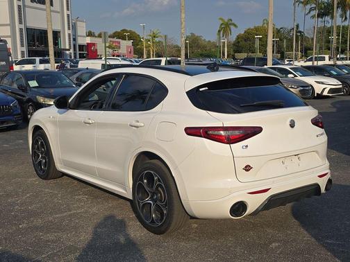 2023 Alfa Romeo Stelvio Veloce