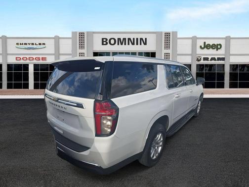 2022 Chevrolet Suburban LS