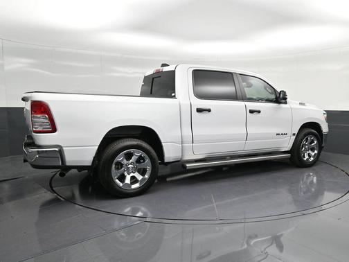 Bright White Clearcoat 2023 RAM 1500 Big Horn