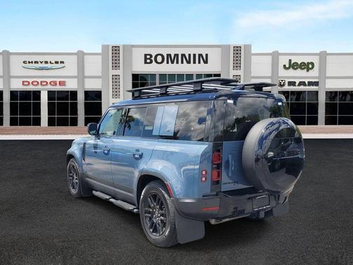 2021 Land Rover Defender 110 SE