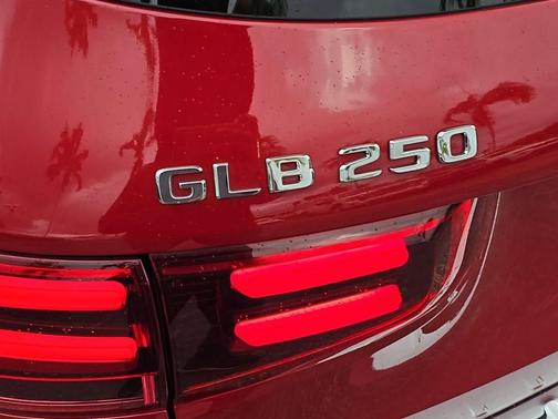2024 Mercedes-Benz GLB 250 Base