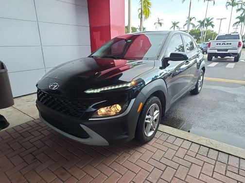 2022 Hyundai KONA SE