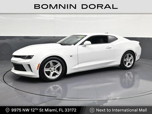 Summit White 2018 Chevrolet Camaro 1LS
