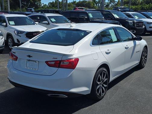 2022 Chevrolet Malibu RS