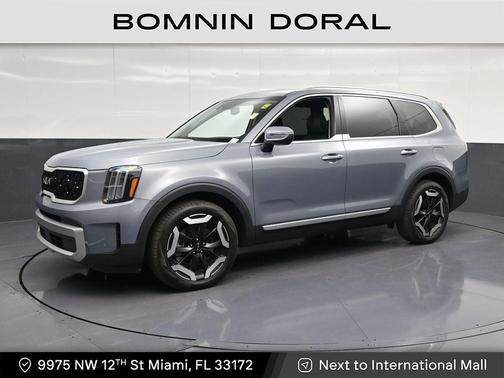 Silver 2025 Kia Telluride EX