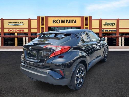 2021 Toyota C-HR XLE