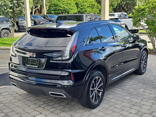 2024 Cadillac XT4 Sport