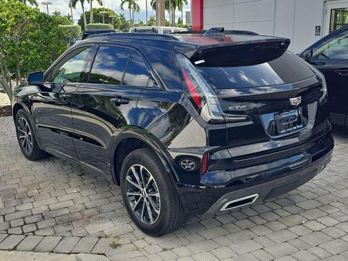 2024 Cadillac XT4 Sport