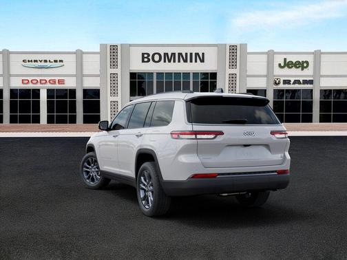 Bright White Clearcoat 2026 Jeep Grand Cherokee L Limited