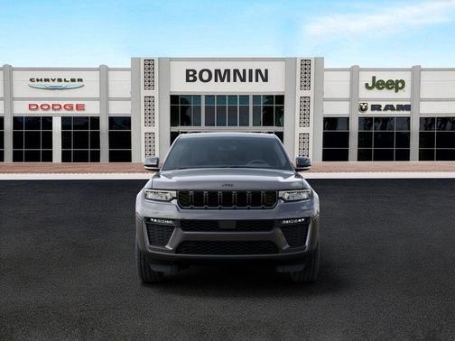 Metallic 2026 Jeep Grand Cherokee Limited