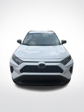 Super White 2020 Toyota RAV4 LE