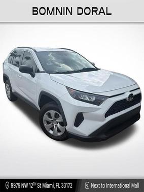 Super White 2020 Toyota RAV4 LE