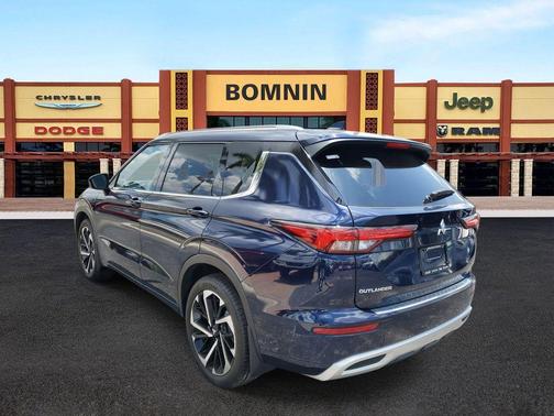 2023 Mitsubishi Outlander SEL