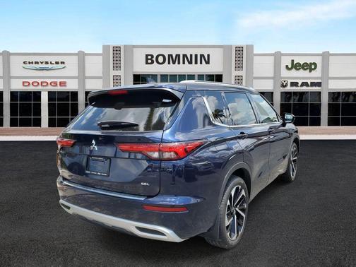 2023 Mitsubishi Outlander SEL