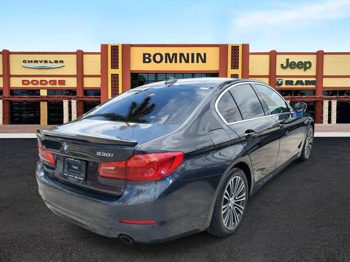 2019 BMW 530 i