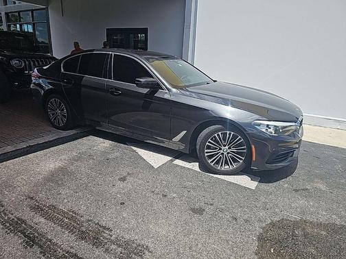 2019 BMW 530 i