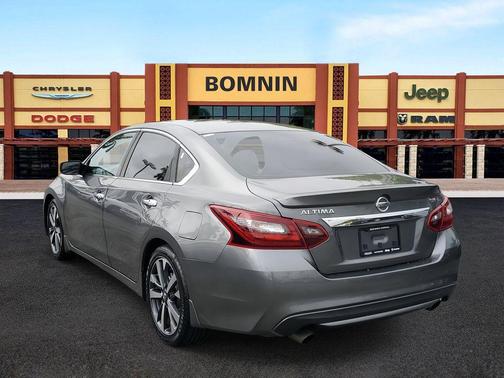 2017 Nissan Altima 2.5 SR