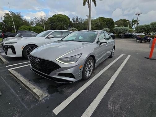 2023 Hyundai SONATA SEL