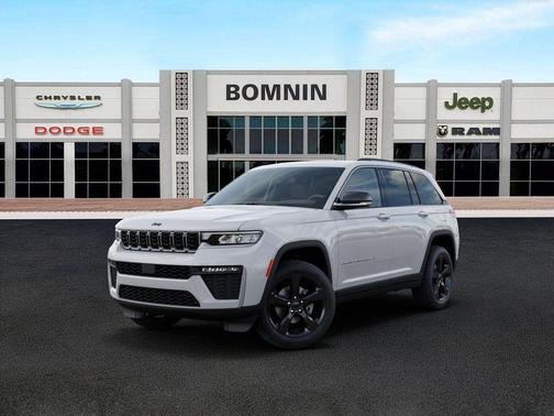 Bright White Clearcoat 2026 Jeep Grand Cherokee Limited