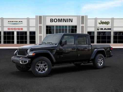 Black Clearcoat 2026 Jeep Gladiator 85th Anniversary Edition