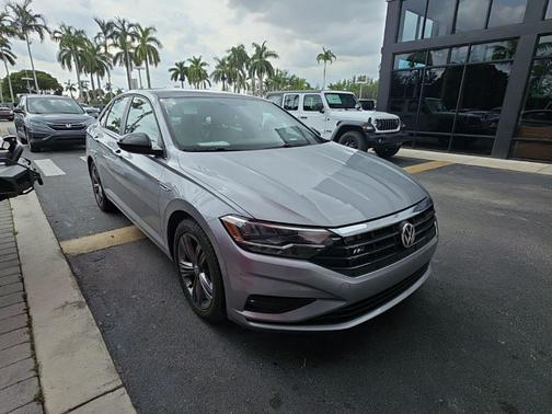 2021 Volkswagen Jetta 1.4T R-Line
