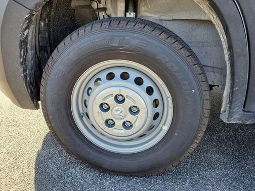 2025 RAM ProMaster 1500 Base