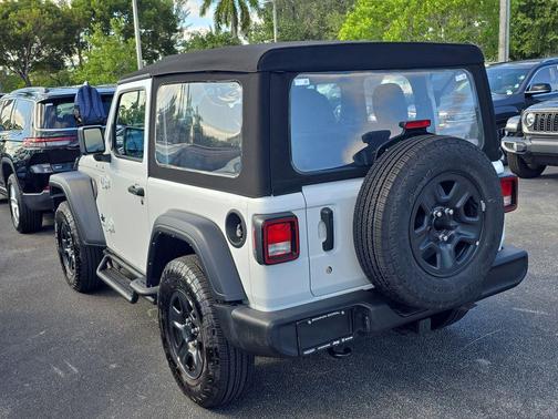 2024 Jeep Wrangler Sport