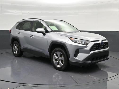 2022 Toyota RAV4 Hybrid LE