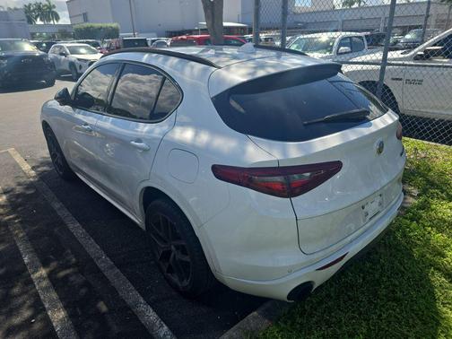 2020 Alfa Romeo Stelvio Base
