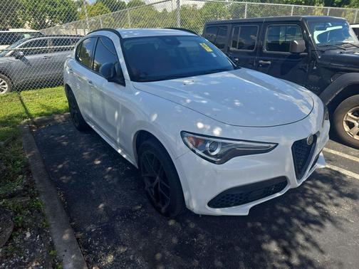 2020 Alfa Romeo Stelvio Base