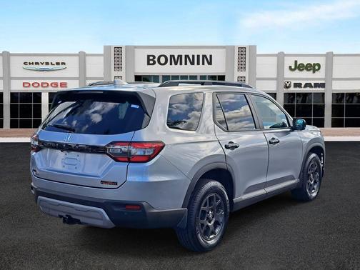 2023 Honda Pilot TrailSport