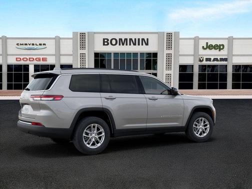 Silver Zynith 2026 Jeep Grand Cherokee L Laredo