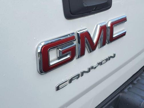2021 GMC Canyon Elevation Standard