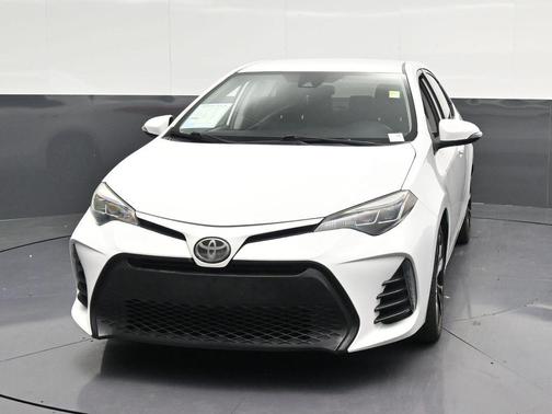 Super White 2019 Toyota Corolla SE