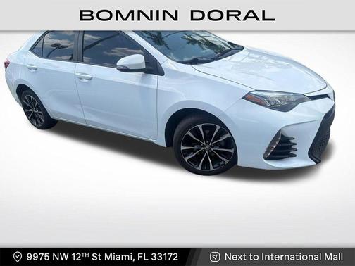 Super White 2019 Toyota Corolla SE