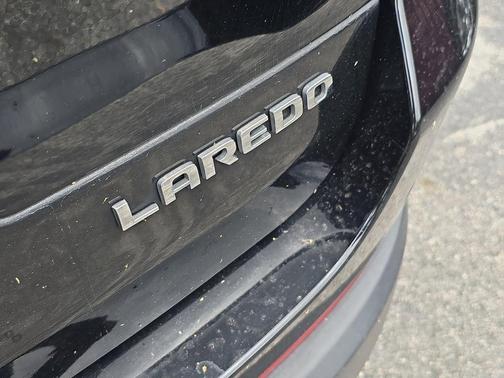 2022 Jeep Grand Cherokee L Laredo