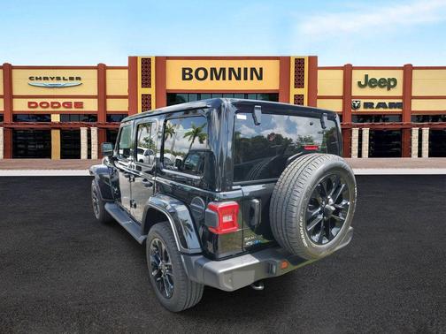 2025 Jeep Wrangler 4xe Sahara