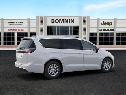 White 2027 Chrysler Pacifica SELECT