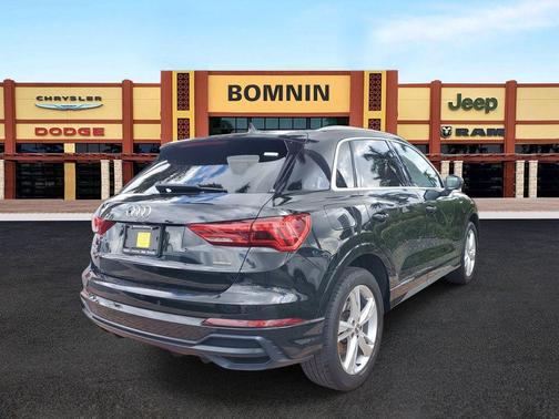 2020 Audi Q3 45 S line Premium