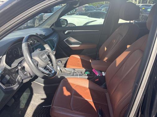 2020 Audi Q3 45 S line Premium