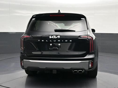 Ebony Black 2024 Kia Telluride SX