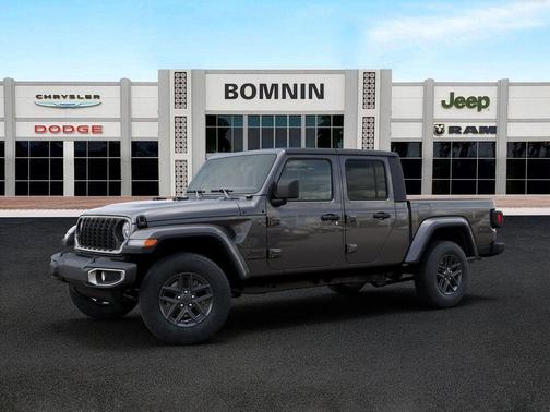 Granite Crystal Clearcoat Metallic 2026 Jeep Gladiator Sport