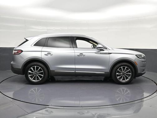 Radiance 2021 Lincoln Nautilus Standard