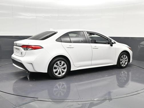 White 2022 Toyota Corolla LE