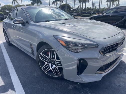 2022 Kia Stinger GT1